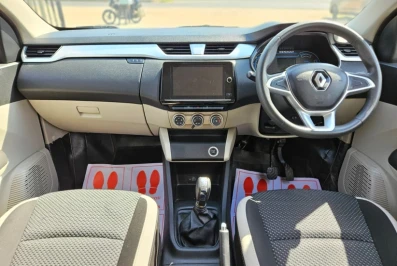 Renault Triber RXZ 1.0
