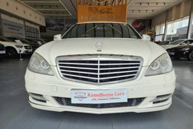 Mercedes-Benz S-Class 300