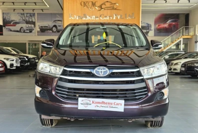 Toyota Innova Crysta 2 8  G