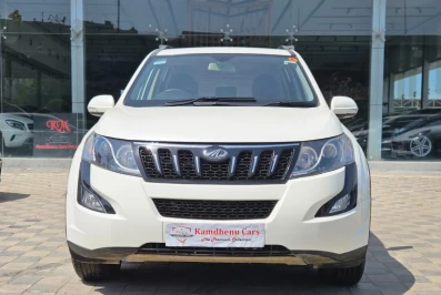 Mahindra XUV500 R FWD W6