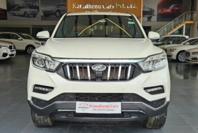 Mahindra Alturas G4 2WD AUTO